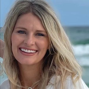 Meet your Posher, Lindsey